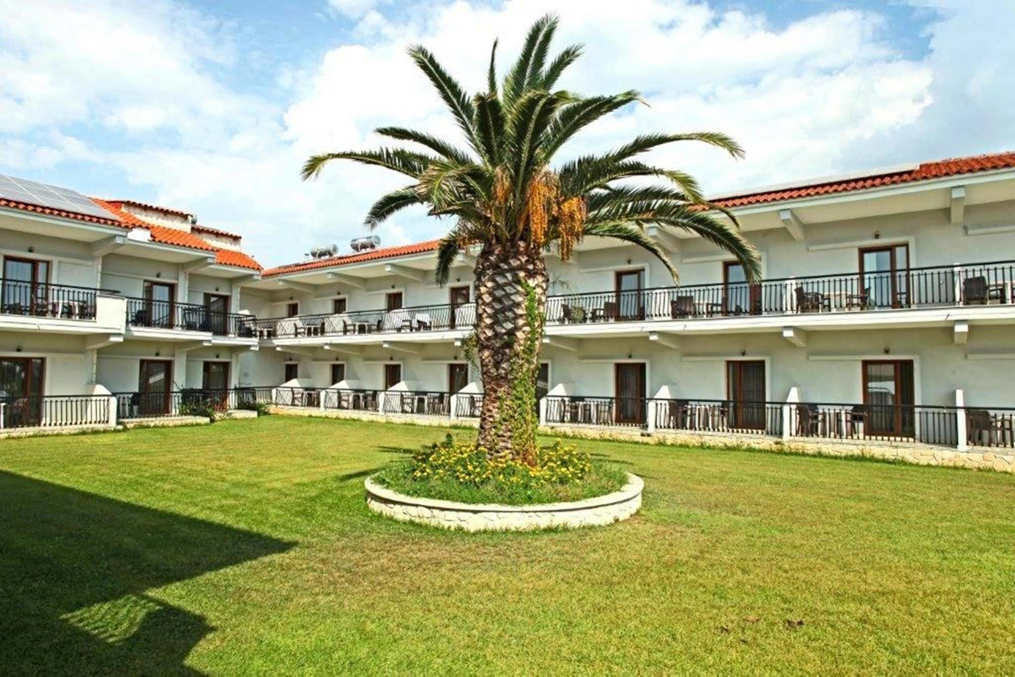 Aristotelis Hotel Fourka Exterior foto